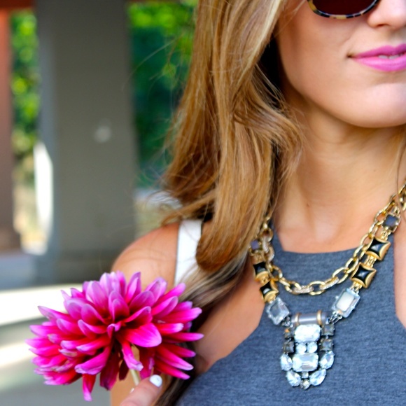 Stella & Dot | Phoenix Mixed Metal+Sparkling Crystal Statement Pendant N… - Picture 3 of 8